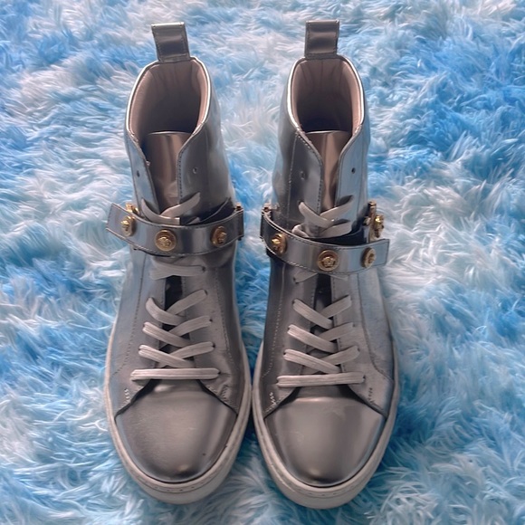 Versace Hightop Sneakers - Picture 6 of 6
